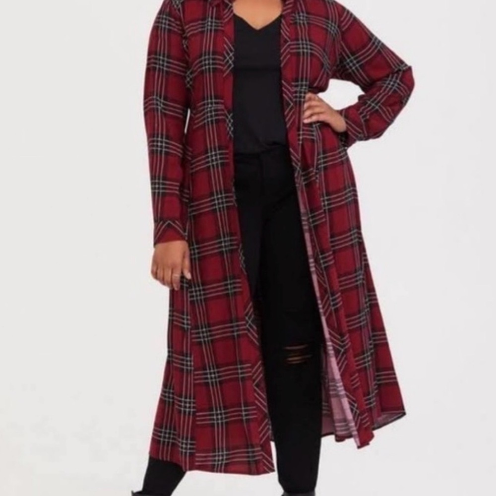 Torrid Black and Red Plaid Print Challis Maxi Shirt Duster Kimono Size 2